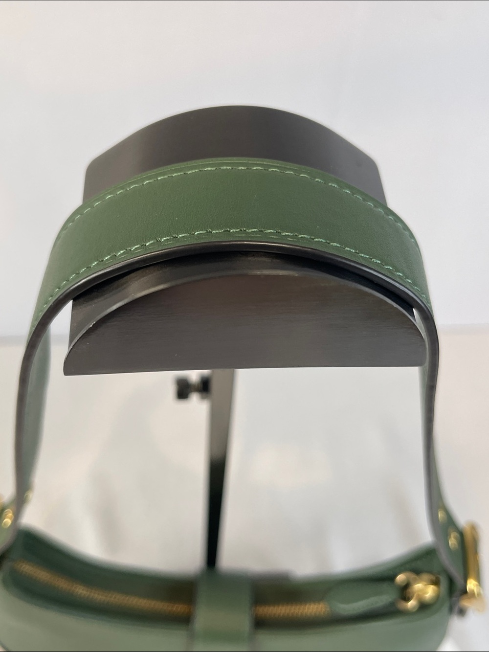 Coach CW642 Hamptons Hobo 2005 Limited Re-Edition Green Leather - Picture 9 of 16